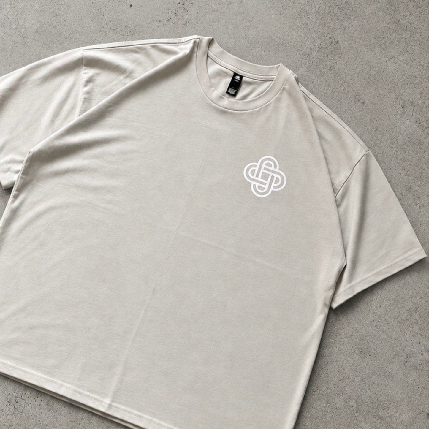 Nodus Tee